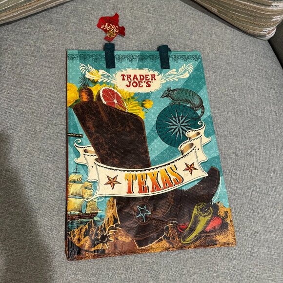 Trader Joe’s Texas Reusable Shopping Tote Bag NWT - Picture 1 of 2